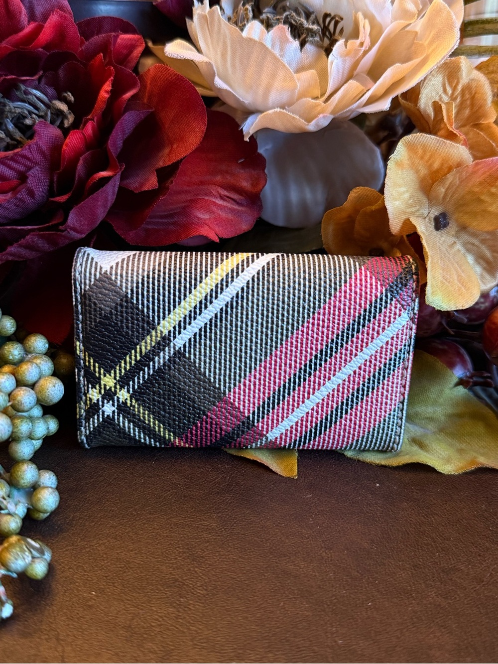 Vivienne Westwood Orb-Plaque Plaid Pattern Coated Canvas Key Case Wallet w/ Box - Picture 3 of 13